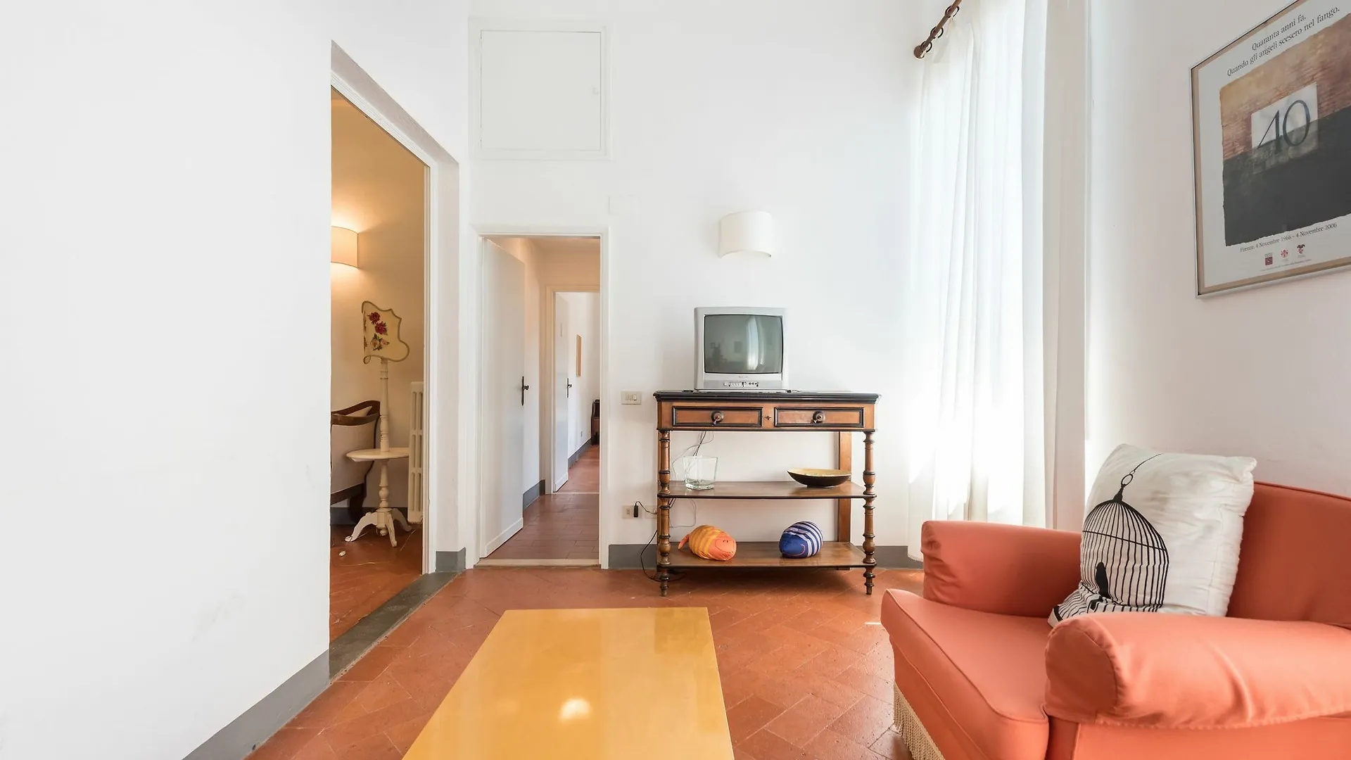 Pitti Large Apartment With Balcony Florence