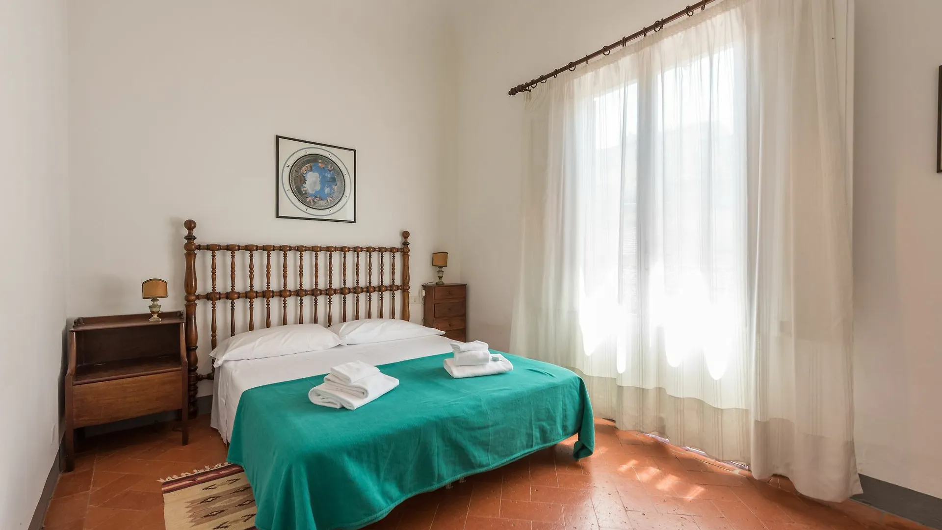 Pitti Large Apartment With Balcony Florence